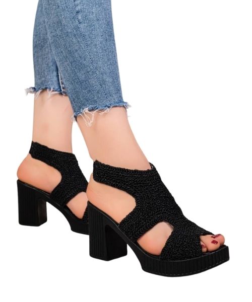 Cross Strap Wide Toe Plus Size Chunky Heel Sandals For Wide Feet | SHEIN