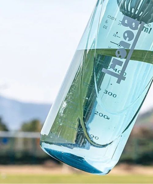 زجاجة مياه اكريليك بفلتر 750 مل - ازرق