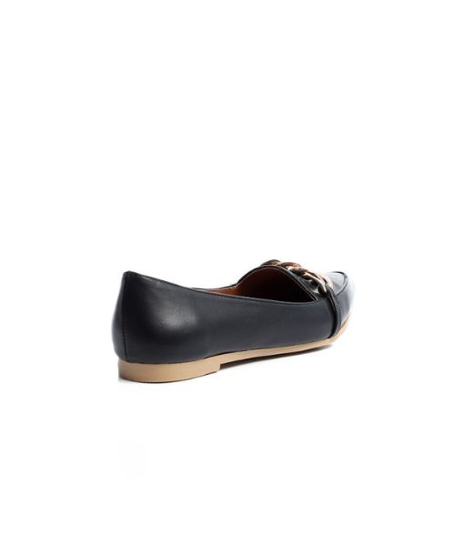 حذاء فلات من اكس او ستايل جلد صناعى مزين للنساء - اسود