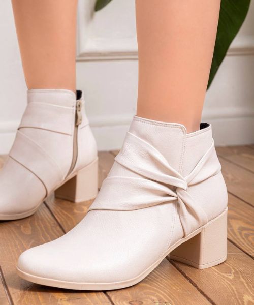 White faux clearance leather boots