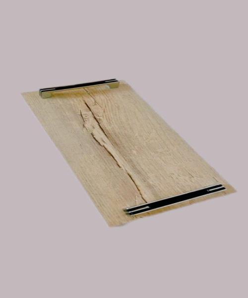 Wooden serving tray with a glossy surface that is attractive, distinctive and easy to clean