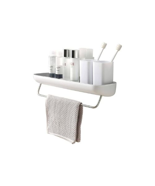 Bathroom shelf with towels