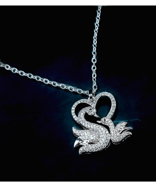 3 Clover Platinum Swarovski® Zirconia Pendant Online Jewellery Shopping  India | Platinum 950 | Candere by Kalyan Jewellers