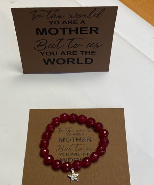 Bracelet of stones gift for mothers it comes with a gift card - Red
