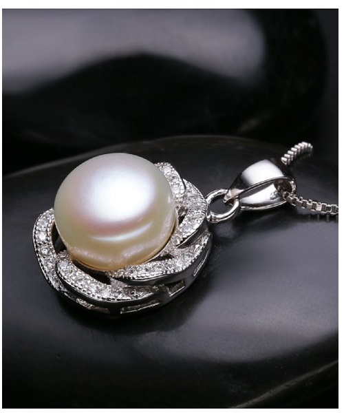 Pure natural pearl Set and 925 sterling silver with crystal NP870002 (necklace- pair of earrings -ring whose size can be adjusted)+Jewelry storing box (White)