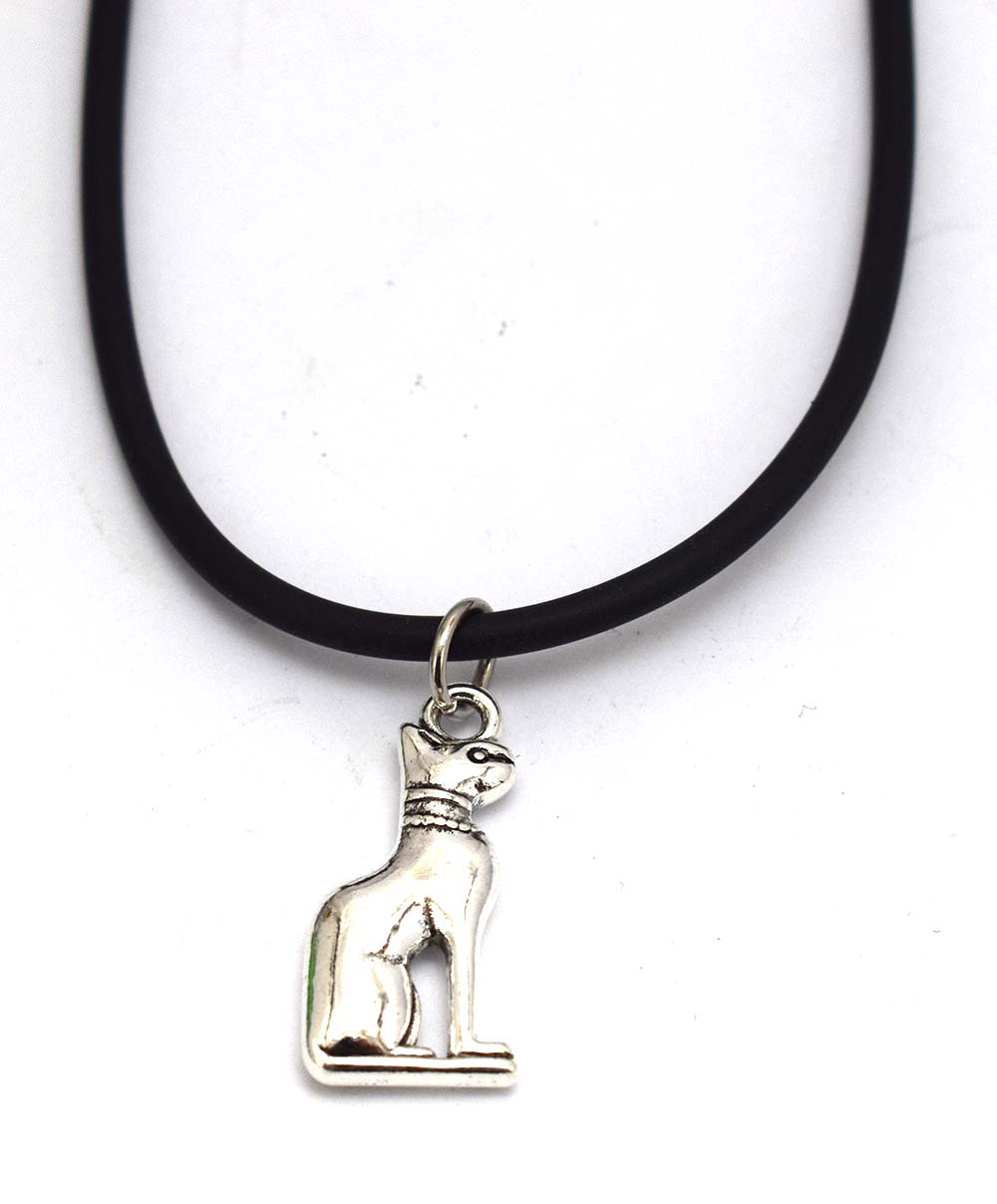 الفرعونية المصرية باستت القط قلادة المجوهرات الهدايا التذكارية المصرية للنساء الفتيات. ( فضة )